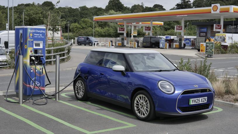 3441808 135kW E Classic [Level 1] 41kWh 3dr Auto