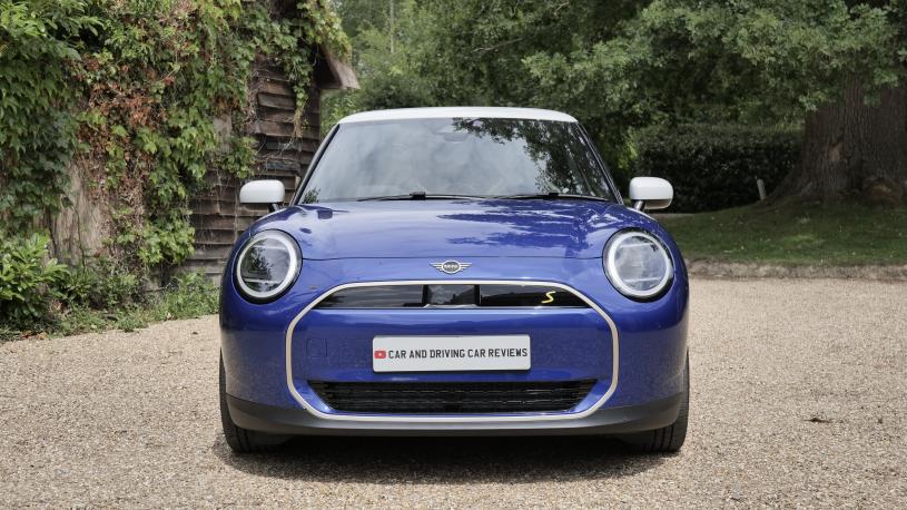 3441808 135kW E Classic [Level 1] 41kWh 3dr Auto